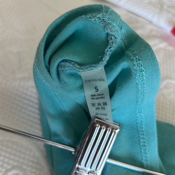 INAMORATA Blue Crop Top - Picture 6 of 6